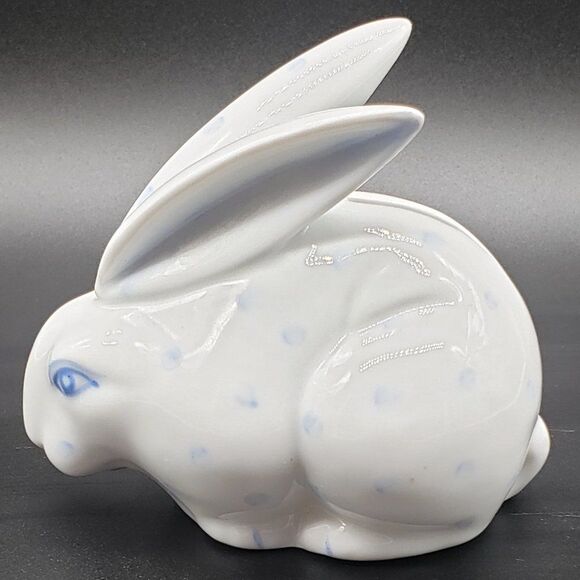 Abbott Collection Small White Porcelain Blue Spotted Rabbit Coin Bank w/Stopper - Picture 2 of 16